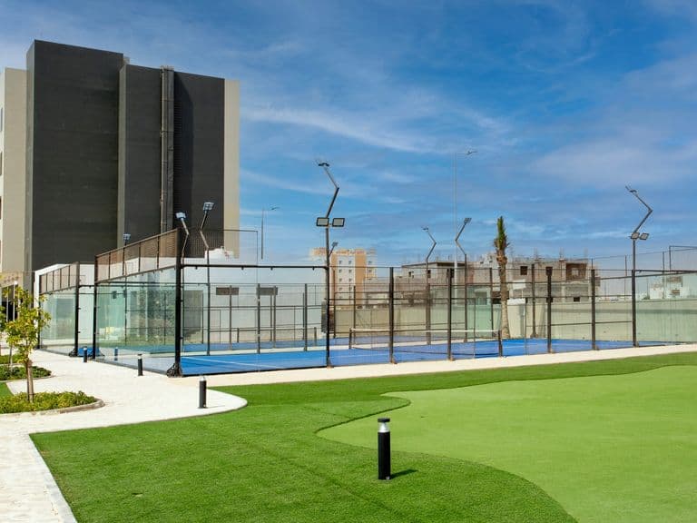 Mini golf course